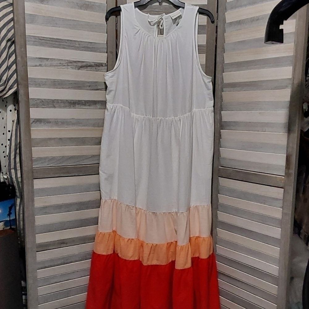Women's Plus Size Sleeveless Colorblock Tiered Dress w/ Pockets | Ava & Viv | 0X